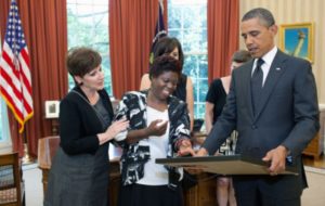 Lois Curtis with President Obama